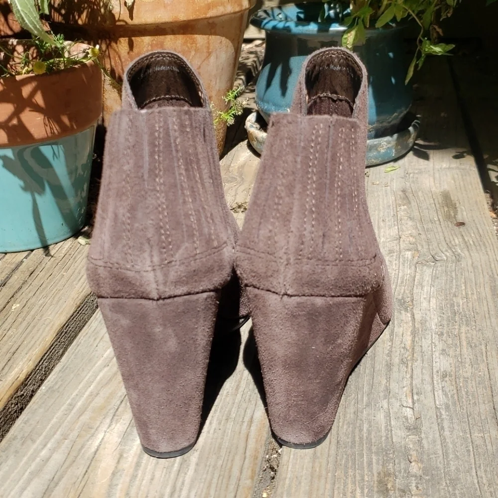 Dolce Vita Gwynn Suede Wedge Booties  10